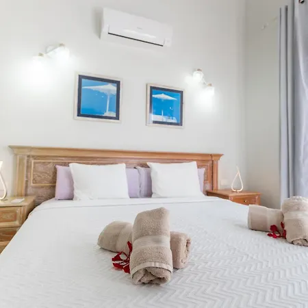 With Pool In Madronal Fanabe, Costa Adeje (Tenerife)