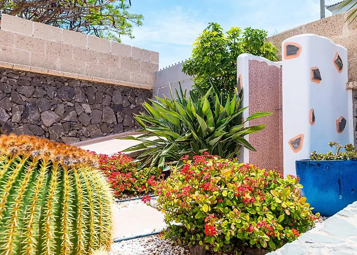 With Pool In Madronal Fanabe, 阿德耶