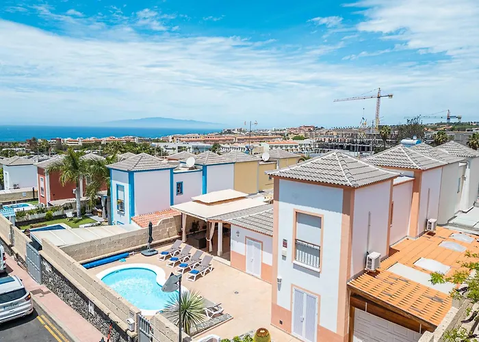 With Pool In Madronal Fanabe, * Costa Adeje (Tenerife)