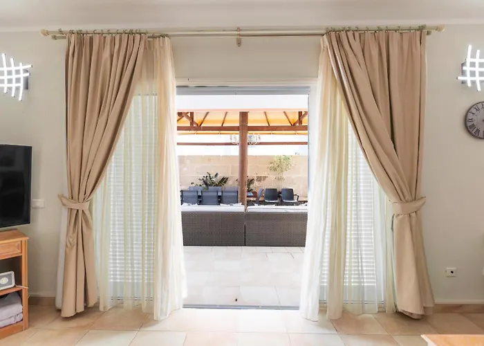 With Pool In Madronal Fanabe,