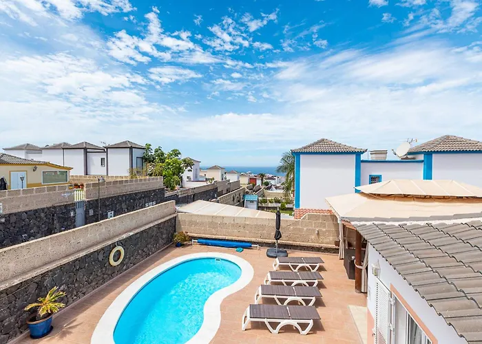 Villa With Pool In Madronal Fanabe,