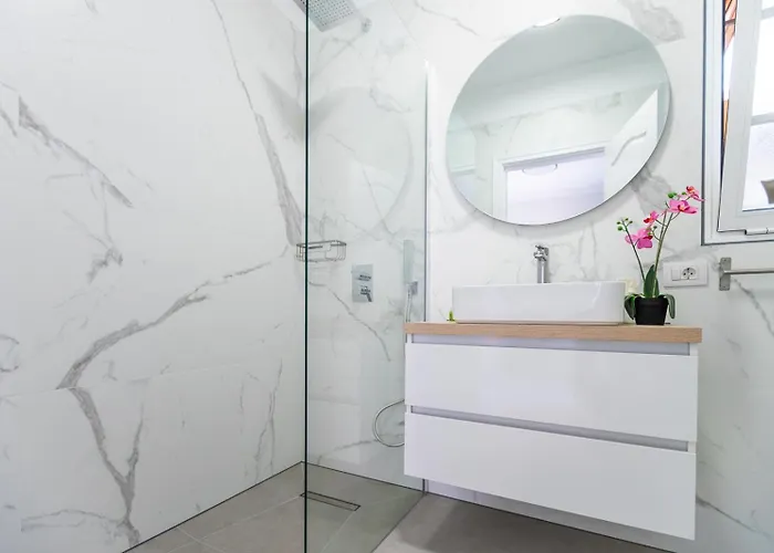 Villa With Pool In Madronal Fanabe,